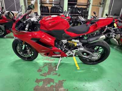Ducati Panigale V2 2025