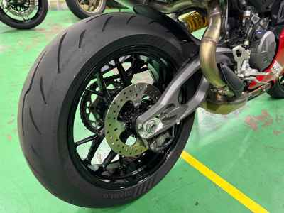 Ducati Panigale V2 2025