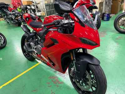 Ducati Panigale V2 2025