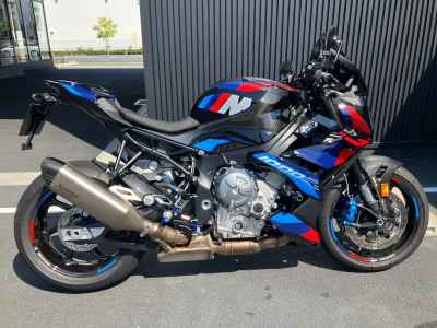 BMW M1000R 2024