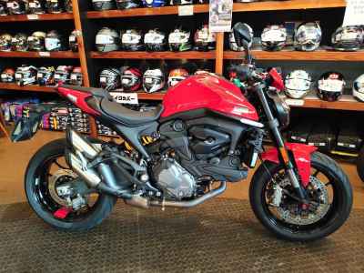 Ducati Monster 937+ 2023