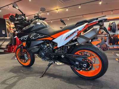KTM 890 SMT 2023