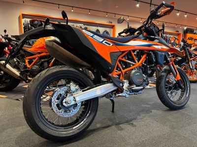 KTM 690 SMC R 2024