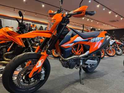 KTM 690 SMC R 2024