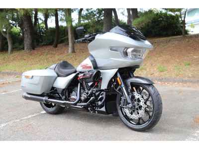 Harley-Davidson FLTRX STSE CVO 2026