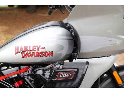 Harley-Davidson FLTRX STSE CVO 2026
