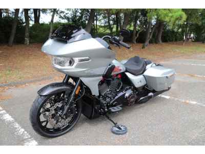 Harley-Davidson FLTRX STSE CVO 2026