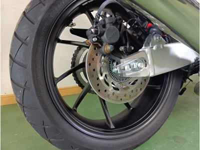 Honda CB400SF 2021