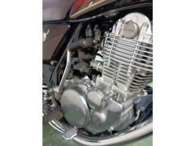 Yamaha SR400 2018
