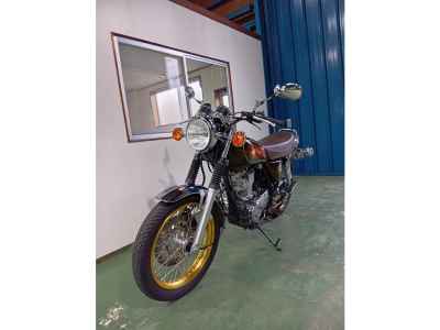 Yamaha SR400 2018