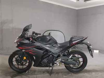 Yamaha YZF-R25