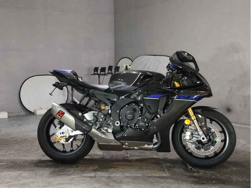 Yamaha YZF-R1M 2024