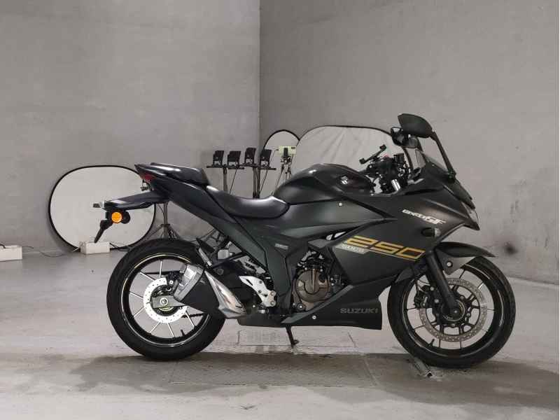 Suzuki Gixxer 250SF 2021