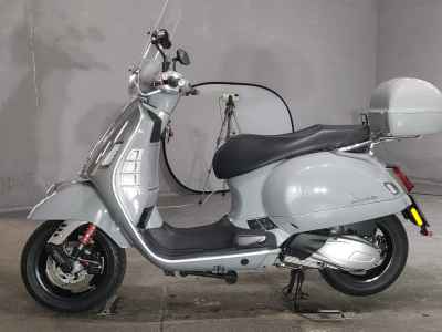 Vespa GTS 300 Super 2021