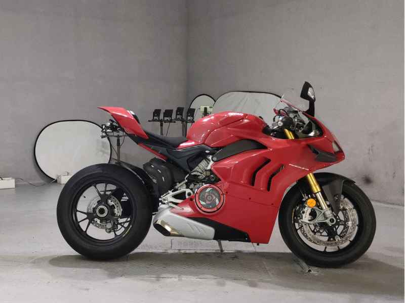 Ducati Panigale V4S 2021