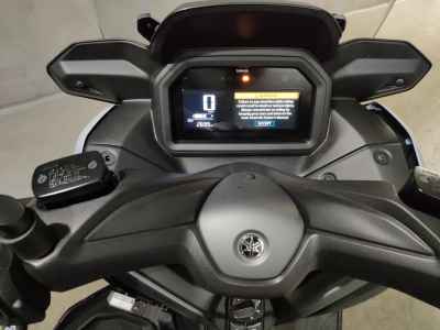 Yamaha XMAX 250