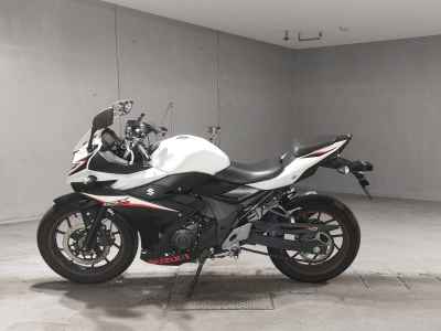Suzuki GSX250R
