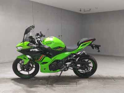 Kawasaki Ninja 400 2024