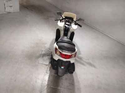 Yamaha Majesty 250