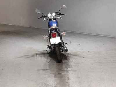 Yamaha SR400 2021