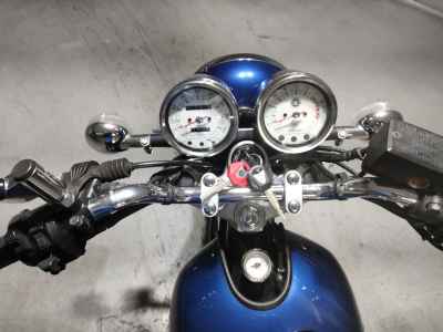 Yamaha SR400 2021