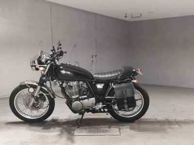 Yamaha SR400 2015