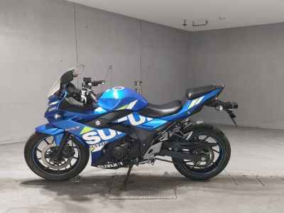 Suzuki GSX250R