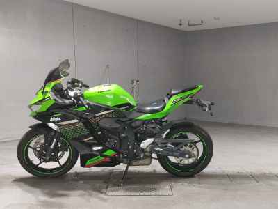 Kawasaki Ninja ZX-25R KRT Edition