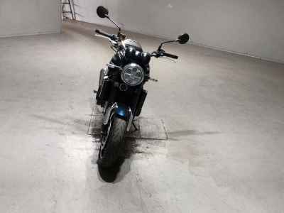 Kawasaki Z900RS 2023