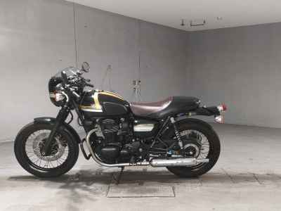 Kawasaki W800 2022
