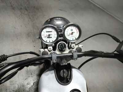 Yamaha SR400 2013
