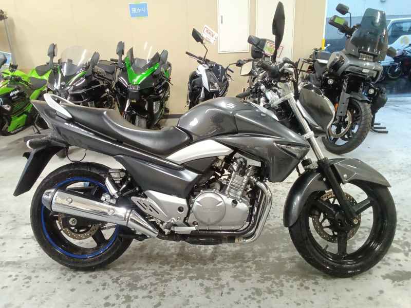 Suzuki GSR250
