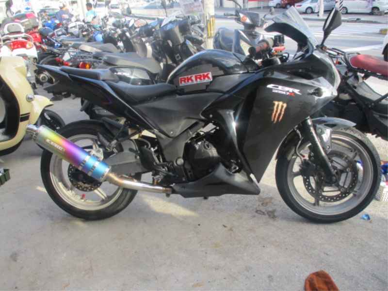 Honda CBR250R 2011