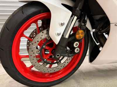 Yamaha YZF-R7 2025