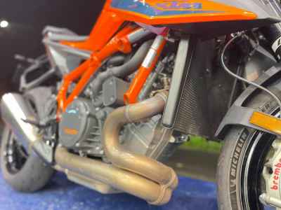 KTM 1290 Super Duke R 2021
