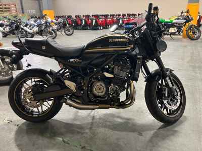 Kawasaki Z900RS 2023