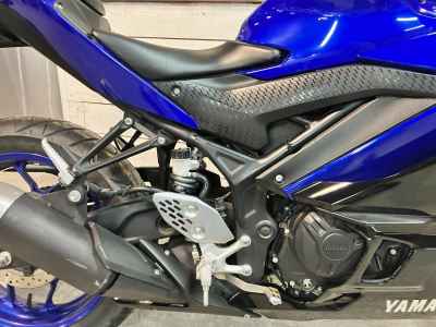 Yamaha YZF-R25 2019