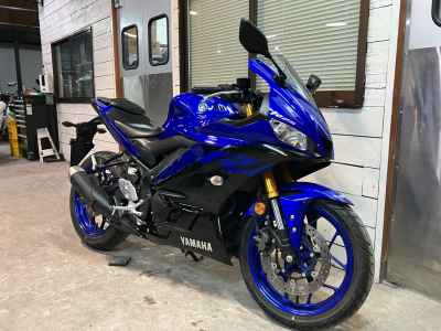 Yamaha YZF-R25 2019