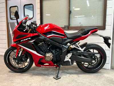 Honda CBR650R 2022