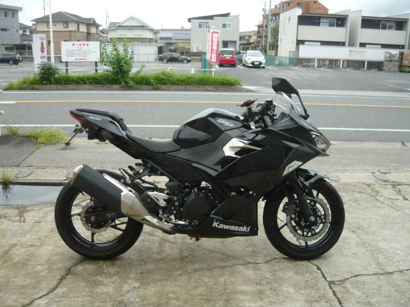 Kawasaki Ninja 400 2018