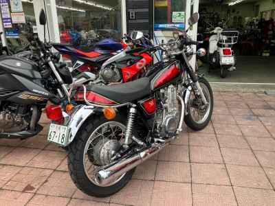 Yamaha SR400 2016