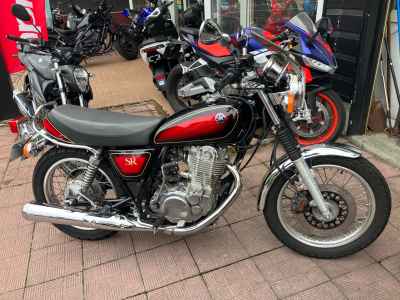 Yamaha SR400 2016