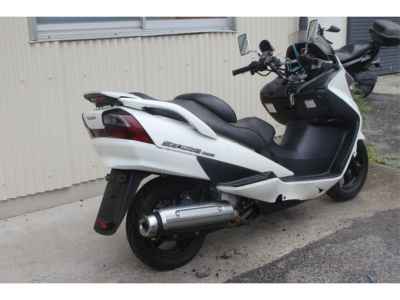 Suzuki Skywave 250S