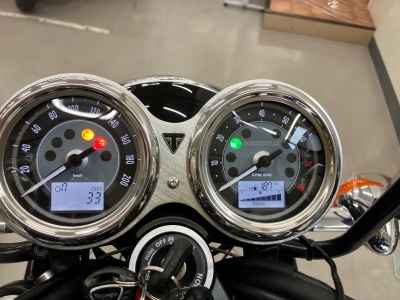 Triumph Bonneville T120 2024