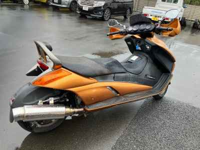 Suzuki Gemma 250