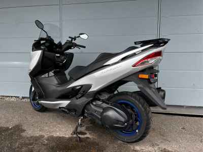 Suzuki Burgman 400 2021
