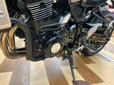 Kawasaki Z900RS 2021