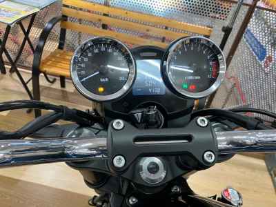 Kawasaki Z900RS 2023