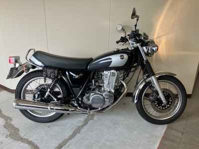 Yamaha SR400 2021