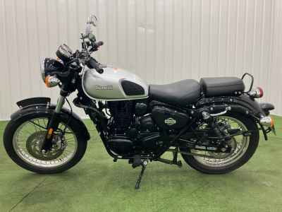 Benelli Imperiale 400 2022